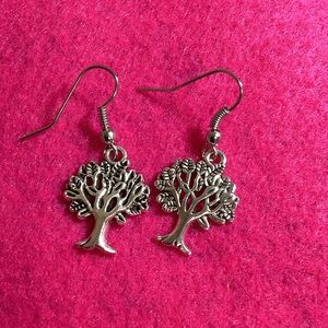 (#412) Elegant Silver Tree of Life Earrings